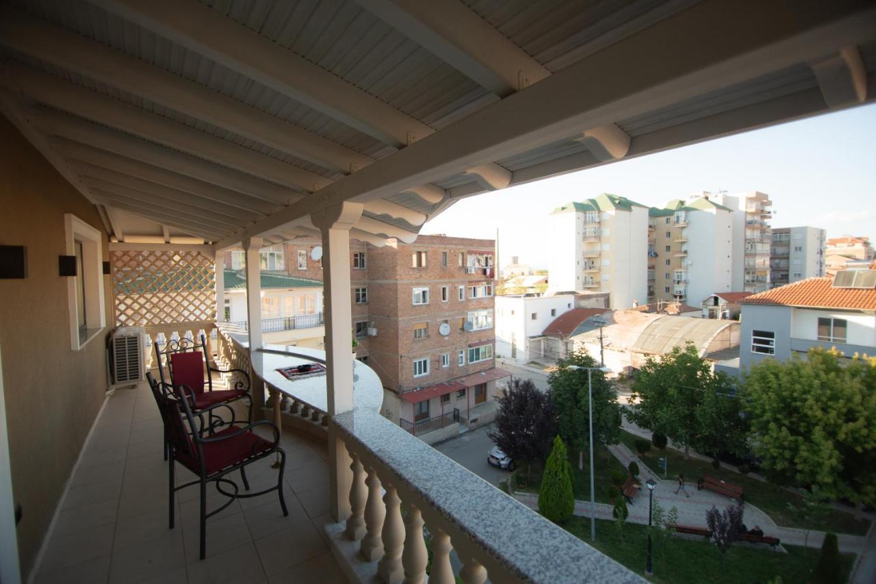 Vila Mariss Korce Exterior photo